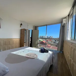 https://penthouse-vue-mer-10min-port-aeroport-centre-calme.comcaribbean.com